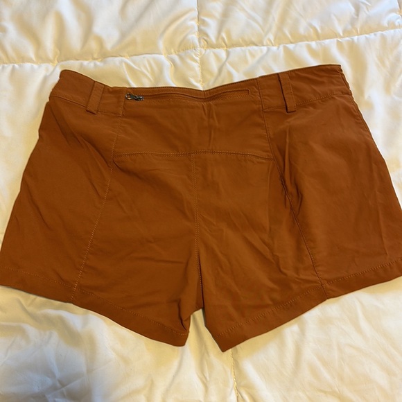 The north face paramount shorts - Picture 6 of 8